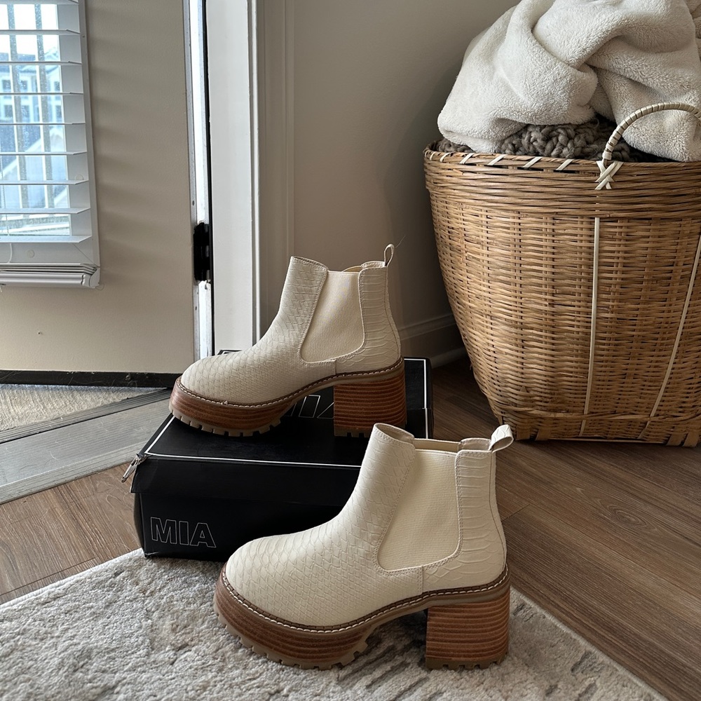 MIA Ivory Snake Boots - Never Worn